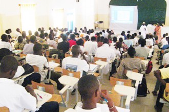 Sénégal : Les amicales dÂ’étudiants: bienvenu dans des «bouffoirs de sous»